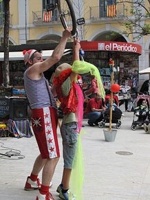 Espectacle de circ a c&agrave;rrec de MABSUTINS