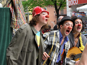 Espectacle de circ a c&agrave;rrec de MABSUTINS