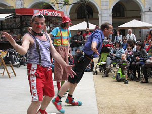 Espectacle de circ a c&agrave;rrec de MABSUTINS