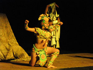 Espectacle Popol Vuh, soplo de vida. Cia. del Centro Cultural Jalil Gibran de Puebla (M&egrave;xic)