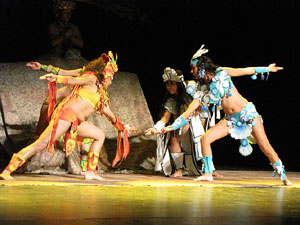 Espectacle Popol Vuh, soplo de vida. Cia. del Centro Cultural Jalil Gibran de Puebla (M&egrave;xic)