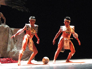 Espectacle Popol Vuh, soplo de vida. Cia. del Centro Cultural Jalil Gibran de Puebla (M&egrave;xic)