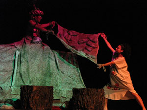 Espectacle Popol Vuh, soplo de vida. Cia. del Centro Cultural Jalil Gibran de Puebla (M&egrave;xic)
