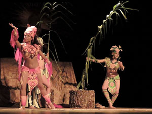Espectacle Popol Vuh, soplo de vida. Cia. del Centro Cultural Jalil Gibran de Puebla (M&egrave;xic)