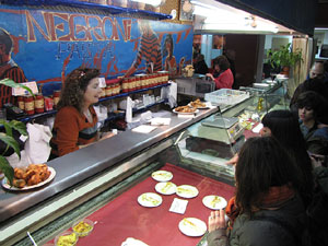 Tastets gastron&ograve;mics al Mercat del Lle&oacute;