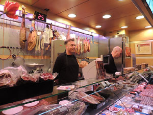 Tastets gastron&ograve;mics al Mercat del Lle&oacute;