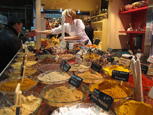 Tastets gastron&ograve;mics al Mercat del Lle&oacute;