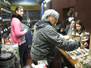 Tastets gastron&ograve;mics al Mercat del Lle&oacute;