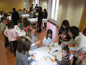 Taller de baldufes de Hanukk&agrave; al centre Bonastruc &ccedil;a Porta - Museu d'Hist&ograve;ria dels Jueus de Girona 