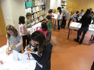 Taller de baldufes de Hanukk&agrave; al centre Bonastruc &ccedil;a Porta - Museu d'Hist&ograve;ria dels Jueus de Girona 
