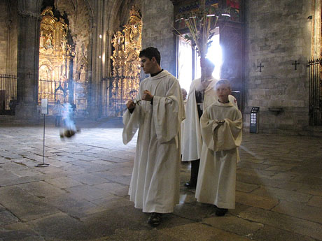 Diumenge de Rams. Benedicci&oacute; de palmes a la pla&ccedil;a dels Ap&ograve;stols