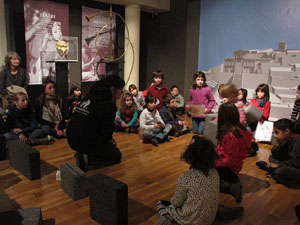 Taller de mosaic rom&agrave; al Museu d'Hist&ograve;ria de la Ciutat