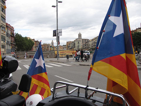 Ambient a Girona i preparaci&oacute; de la Via Catalana