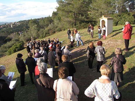 Setmana Santa 2013 a Girona. Via Crucis al Cam&iacute; de Les Creus