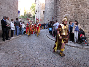 75&egrave; aniversari Associaci&oacute; de Jes&uacute;s Crucificat - Manaies de Girona. Lliurament del Pen&oacute;