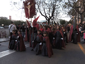 75&egrave; aniversari Associaci&oacute; de Jes&uacute;s Crucificat - Manaies de Girona. Lliurament del Pen&oacute;