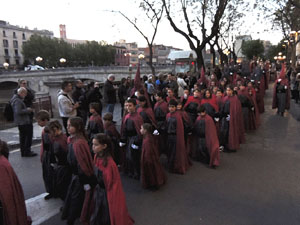75&egrave; aniversari Associaci&oacute; de Jes&uacute;s Crucificat - Manaies de Girona. Lliurament del Pen&oacute;