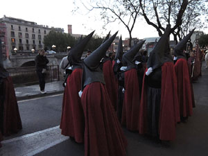 75&egrave; aniversari Associaci&oacute; de Jes&uacute;s Crucificat - Manaies de Girona. Lliurament del Pen&oacute;