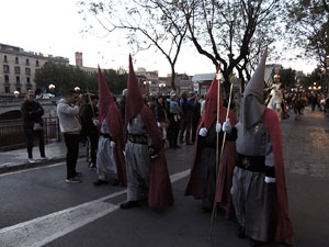 75&egrave; aniversari Associaci&oacute; de Jes&uacute;s Crucificat - Manaies de Girona. Lliurament del Pen&oacute;