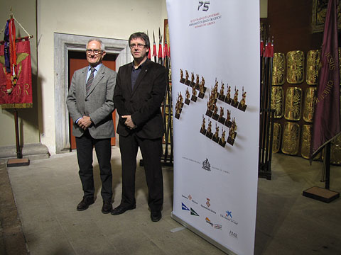 Narc&iacute;s Reixac, president dels Manaies, i Carles Puigdemont, alcalde de Girona, a l'inici de la presentaci&oacute;