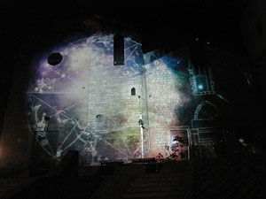 Mapping. Animals fant&agrave;stics del Beatus de Girona a la fa&ccedil;ana de la Merc&egrave; 