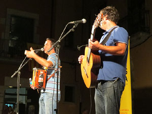 Diada Nacional 2014. Concert a les escales de la Catedral