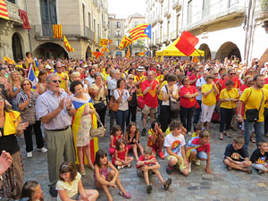 Diada Nacional 2014. Sardanes i concentraci&oacute; a la pla&ccedil;a del Vi