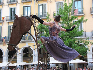 Festes de Primavera 2014. Espectacles a la pla&ccedil;a de la Independ&egrave;ncia