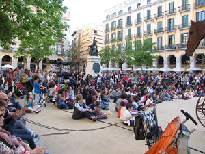 Festes de Primavera 2014. Espectacles a la pla&ccedil;a de la Independ&egrave;ncia