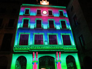 Girona, ciutat de festivals. Festival Internacional de Mapping, FIMG. Fa&ccedil;ana de l'Ajuntament