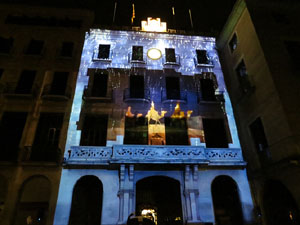 Girona, ciutat de festivals. Festival Internacional de Mapping, FIMG. Fa&ccedil;ana de l'Ajuntament