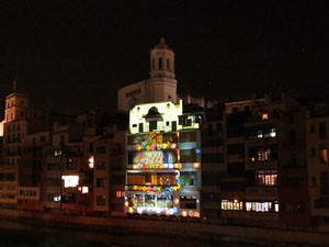 Girona, ciutat de festivals. Festival Internacional de Mapping, FIMG. Fa&ccedil;ana de la  Casa Mas&oacute;