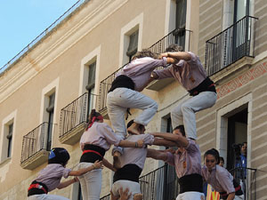 Fires de Sant Narc&iacute;s 2013. Diada castellera a la pla&ccedil;a del Vi