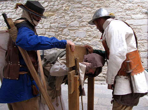 Inauguraci&oacute; exposici&oacute; La Girona Medieval.  Espectacle de Casus Bellic