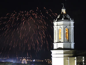 Fires de Sant Narc&iacute;s 2013. Castell de focs artificials