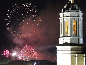 Fires de Sant Narc&iacute;s 2013. Castell de focs artificials