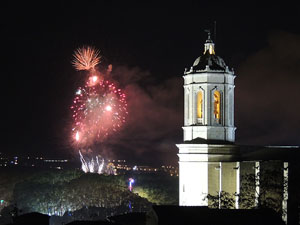 Fires de Sant Narc&iacute;s 2013. Castell de focs artificials