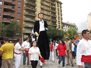 Fires de Sant Narc&iacute;s 2013. Trobada de gegants: la cercavila