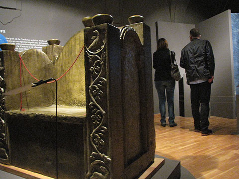 Les instal&middot;lacions de l'exposici&oacute; durant la inauguraci&oacute;