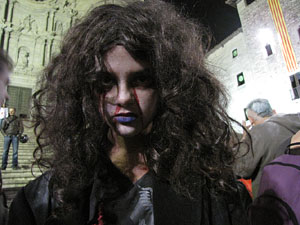 Fires de Sant Narc&iacute;s 2013. 2a. Zombie Walk de Girona dins el Festival Acocollona't