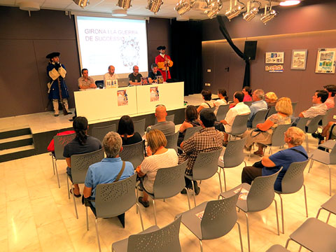 La sala del Centre C&iacute;vic, durant la confer&egrave;ncia