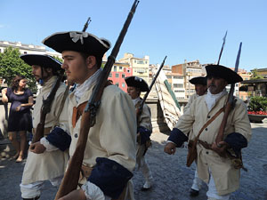 Girona resisteix! Jornades de recreaci&oacute; hist&ograve;rica de la Guerra de Successi&oacute;. Escaramussa al Pont de Pedra
