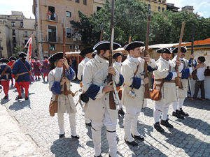 Girona resisteix! Jornades de recreaci&oacute; hist&ograve;rica de la Guerra de Successi&oacute;. Escaramussa al Pont de Pedra