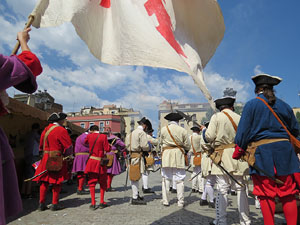 Girona resisteix! Jornades de recreaci&oacute; hist&ograve;rica de la Guerra de Successi&oacute;. Escaramussa al Pont de Pedra