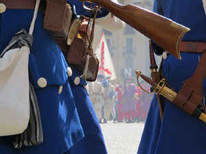 Girona resisteix! Jornades de recreaci&oacute; hist&ograve;rica de la Guerra de Successi&oacute;. Escaramussa al Pont de Pedra