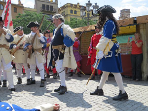 Girona resisteix! Jornades de recreaci&oacute; hist&ograve;rica de la Guerra de Successi&oacute;. Escaramussa al Pont de Pedra