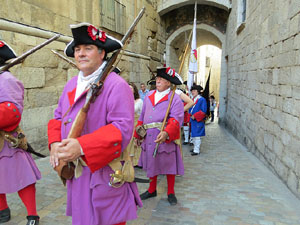 Girona resisteix! Jornades de recreaci&oacute; hist&ograve;rica de la Guerra de Successi&oacute;. Presentaci&oacute; de la recreaci&oacute;