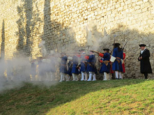 Girona resisteix! Jornades de recreaci&oacute; hist&ograve;rica de la Guerra de Successi&oacute;. Recreaci&oacute; dels combats de 1705