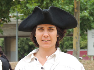 Girona resisteix! Jornades de recreaci&oacute; hist&ograve;rica de la Guerra de Successi&oacute;. Desfilada pels carrers del Barri Vell