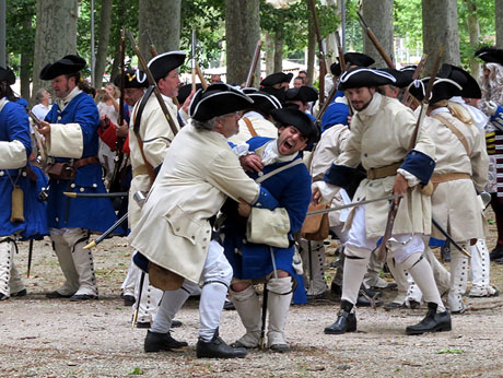 Girona resisteix! Jornades de recreaci&oacute; hist&ograve;rica de la Guerra de Successi&oacute;. Recreaci&oacute; dels setges de 1710 i 1712